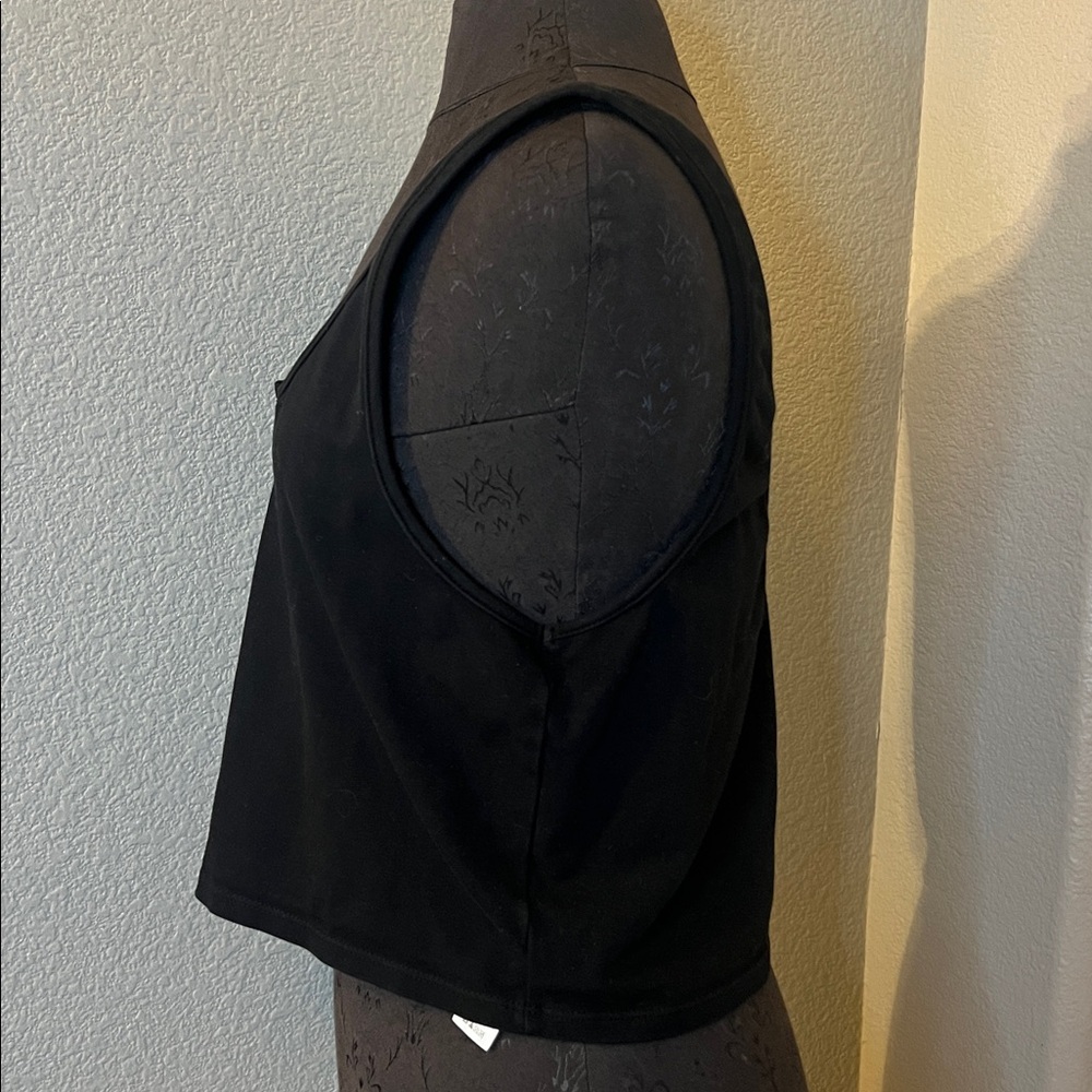 Good American Notched Neck Crop Tank Black Sleeveless Tank Size 4 XL - Picture 4 of 9